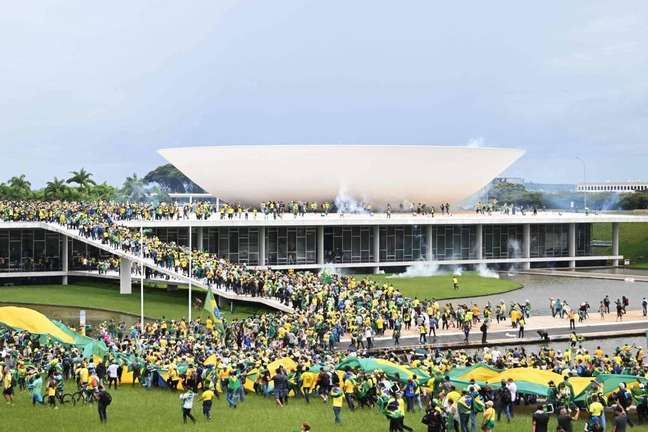 Social networks are in check after terrorist acts in Brasilia
