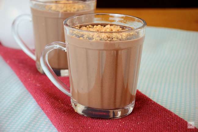 Hot chocolate with paçoca | Photo: Cooking Guide Hot chocolate with paçoca | Photo: Cooking Guide