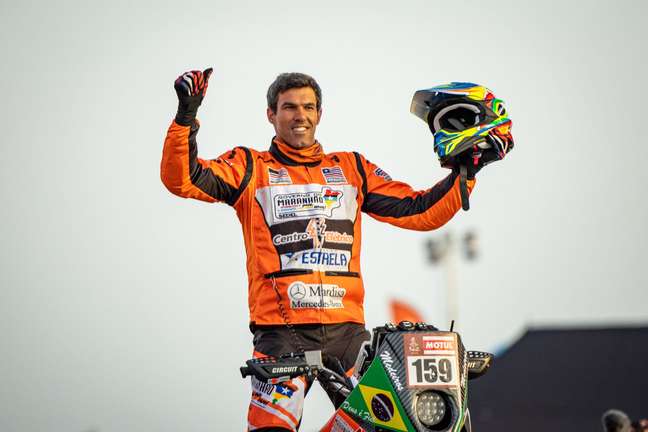 Marcelo Medeiros celebrates his first Dakar victory 