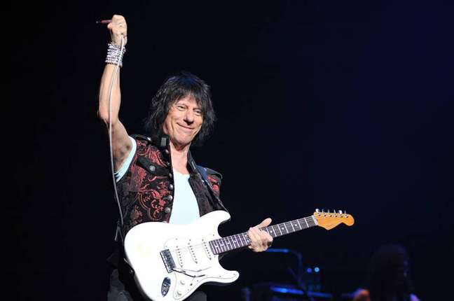 Guitarist Jeff Beck, who died aged 78, influenced generations;  see reactions