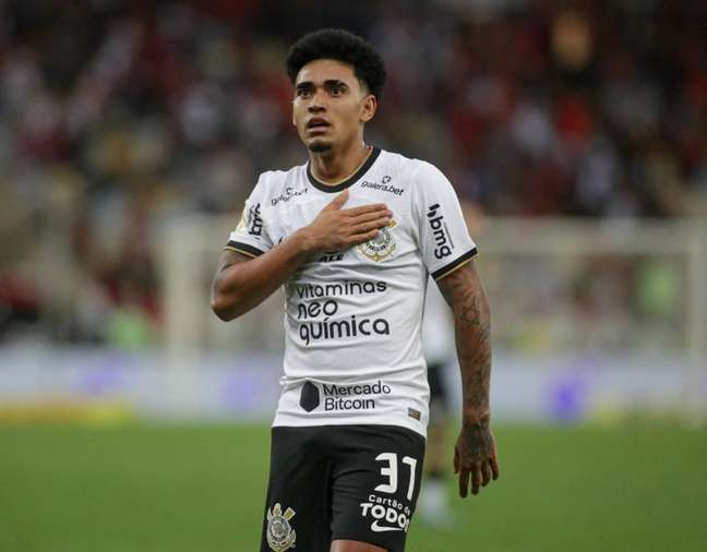Por cautela, Corinthians solicitou permanência de Du Queiroz até o meio do ano