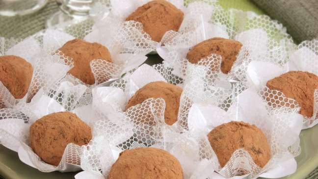 Fit Cocoa Truffle – Photo: Guia da Cozinha Fit Cocoa Truffle – Photo: Guia da Cozinha