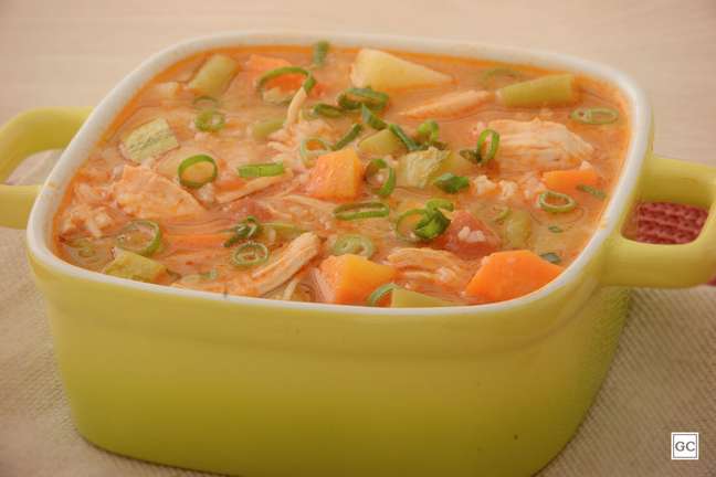 Complete chicken soup: a mouth-watering recipe