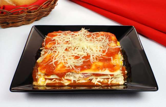 Prepare a creamy chicken lasagna for Sunday lunch – Photo: Guia da Cozinha Prepare a creamy chicken lasagna for Sunday lunch – Photo: Guia da Cozinha