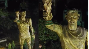 Estátua gigante de Messi vai ser removida de cidade indiano após risco de queda