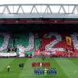 Diogo Jota é homenageado antes de jogo do Liverpool: mosaico e minuto de silêncio