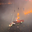 Beyoncé fica pendurada em carro suspenso durante show nos EUA