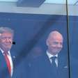 Trump é vaiado ao entrar em campo para entregar troféu de campeão