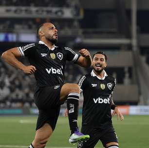 Arthur Cabral abre o placar para o Botafogo contra o Corinthians; siga