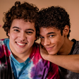 Atores de 'Quinze Dias', romance LGBT da Netflix, detalham cenas de intimidade
