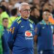 Dorival fala em pressão grande e pede desculpas ao torcedor após goleada para Argentina