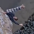 'Homem-Aranha do Iêmen' morre ao cair em cratera de vulcão durante escalada