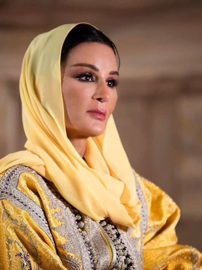 Quem é a Sheikha Moza bint Nasser: a mulher que vem revolucionando o Catar