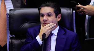 Motta espera assessoria da Câmara para definir posse de suplente de Zambelli