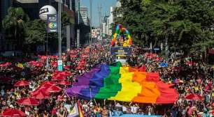Parada LGBT celebra 30 anos com Pabllo Vittar, Gloria Groove e debate sobre eleições