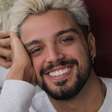 Rodrigo Simas relembra problemas com sua orientação sexual na juventude