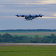 Eve, da Embraer, faz primeiro voo do protótipo do 'carro voador'