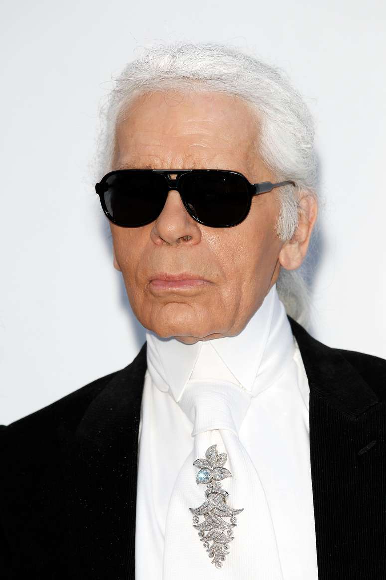 Karl Lagerfeld cria quatro camisetas de edição limitada