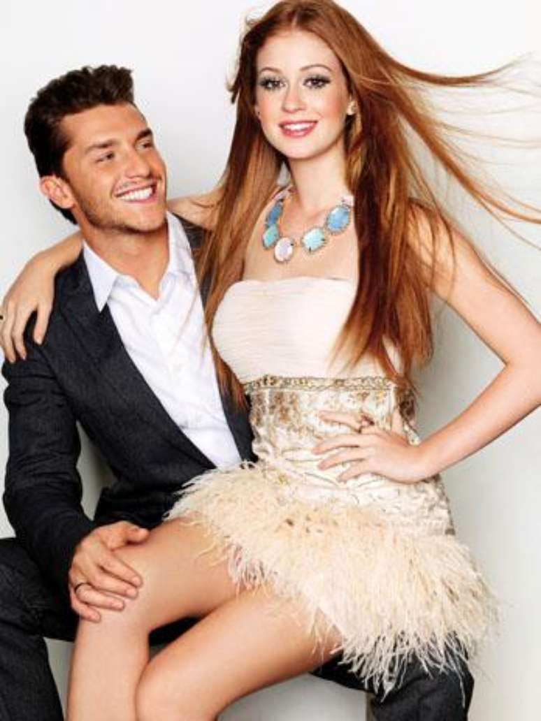 Marina Ruy Barbosa e Klebber Toledo posam para revista