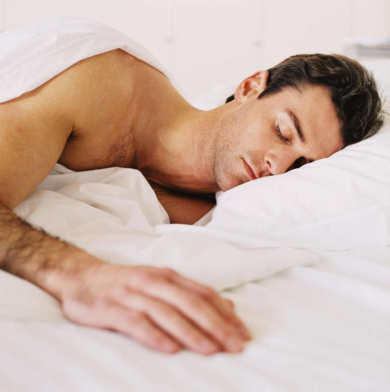 Dormir menos de seis horas por noite aumenta o risco de acidente vascular cerebral