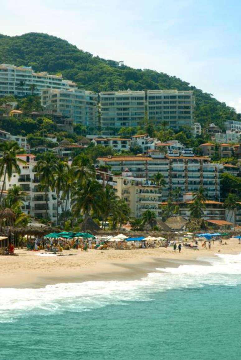 Puerto Vallarta une condomínios e hotéis com vistas belíssimas