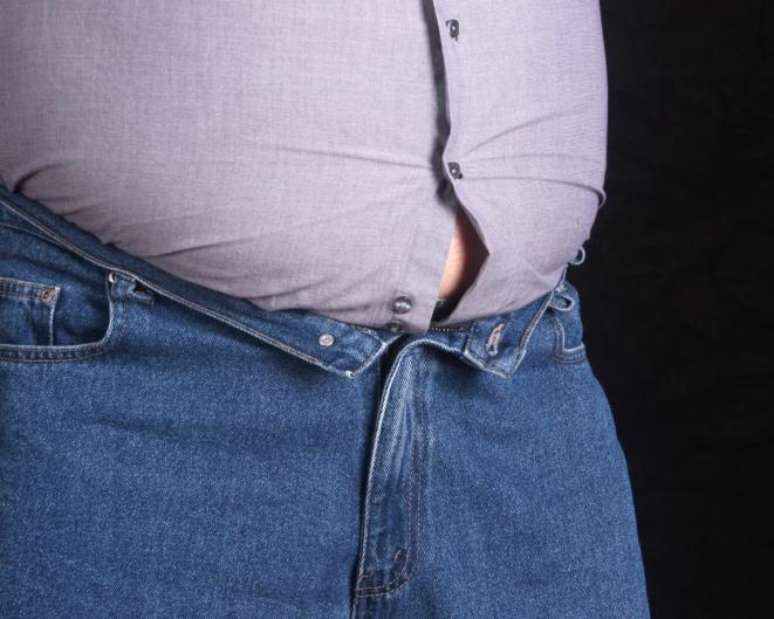 Não enxergar o próprio órgão sexual devido à gordura abdominal está associado ao grande aumento de peso, maiores riscos de desenvolver doenças cardíacas, além de diabetes e derrames