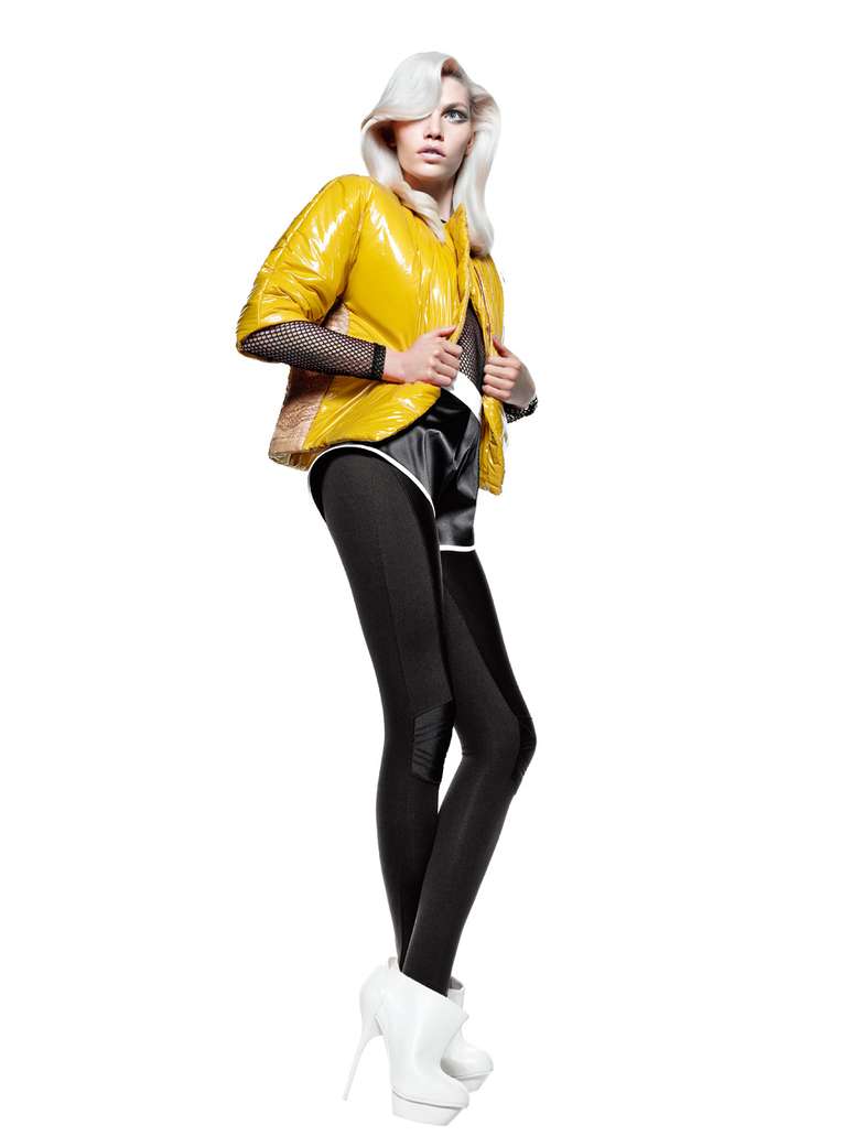 A top Aline Weber posa para as lentes de Gui Paganini, na edição de julho da Harper’s Bazaar 