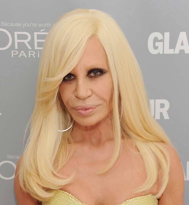 Donatella Versace fez graça ao contar um dos seus segredos de beleza