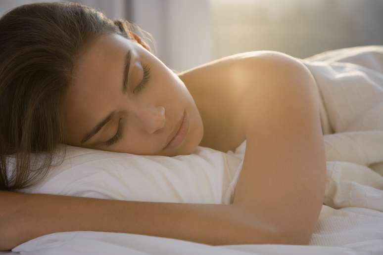 O segredo para uma boa noite de sono pode estar no que você come antes de dormir