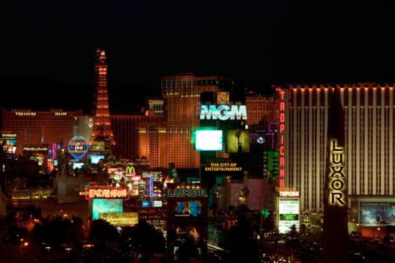 Las Vegas tem constantemente festas de despedida e é famosa por seus finais de semana "selvagens"