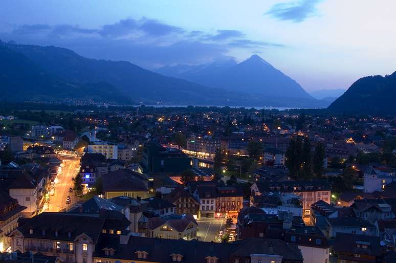 Os trens que saiam da capital francesa iam até Berna, a capital da Suíça. Agora, irão até Interlaken 