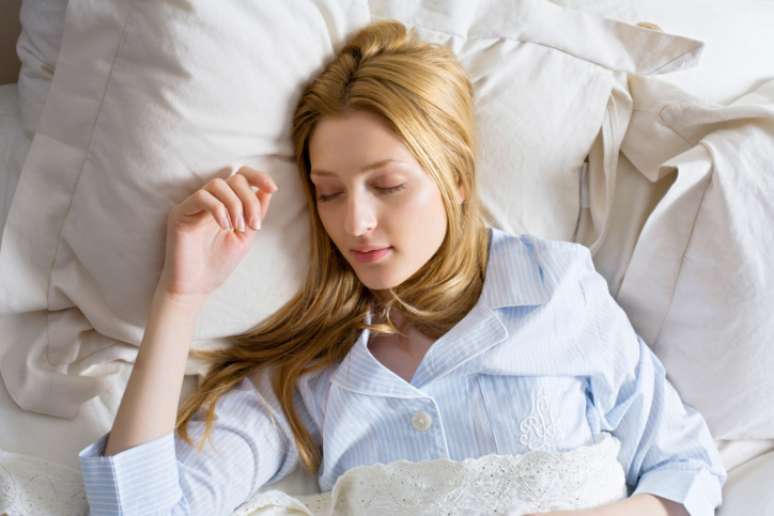 Algumas pessoas desconhecem certos hábitos que podem sabotar uma boa noite de descanso