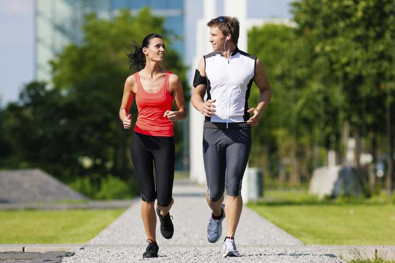 Quem pratica exercícios físicos regularmente reduz em até 50% a chance de desenvolver doenças crônicas, como câncer, diabetes e problemas cardiovasculares