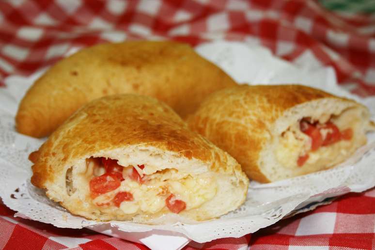 A festa reune pratos típicos da culinária italiana como fogazza, fricazza, polenta, macarrão e pizza