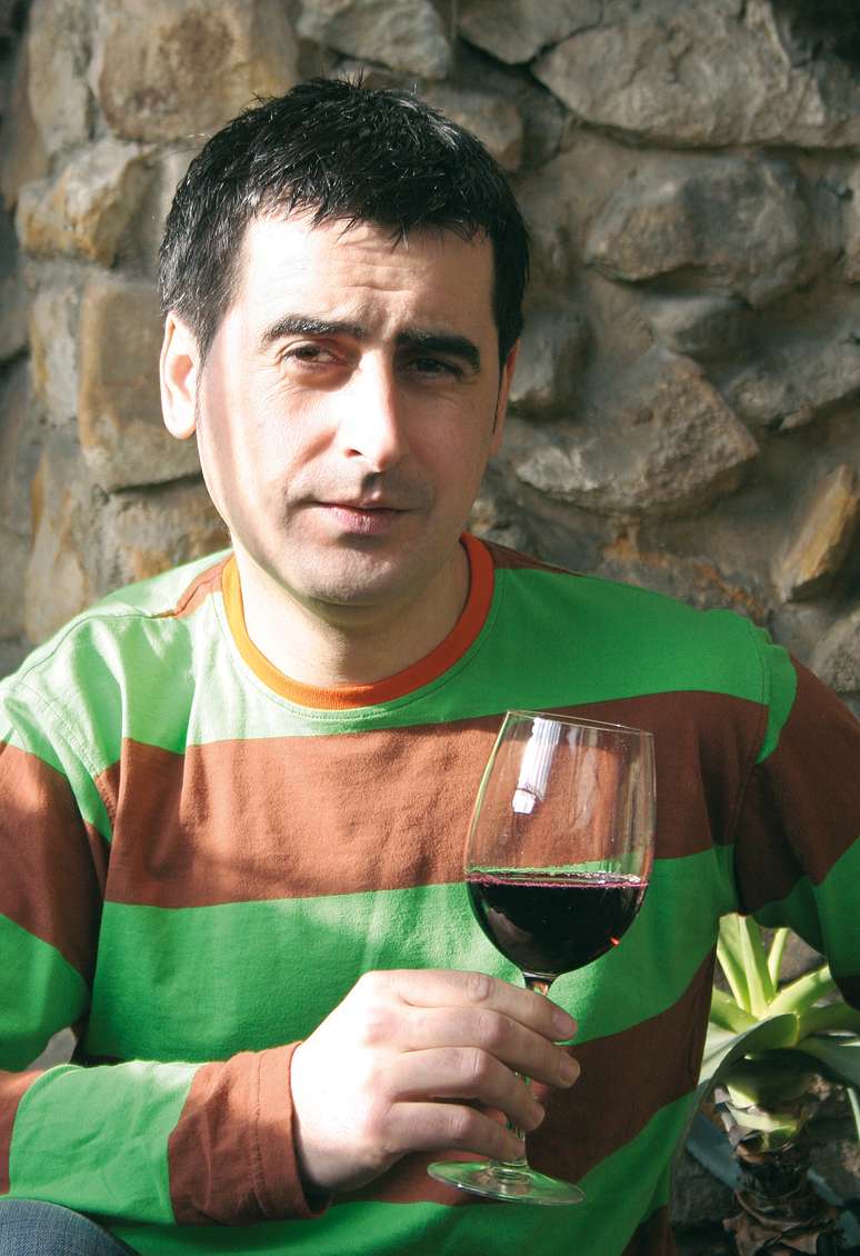 Mikel Garaizabal explicou também como escolher um bom vinho: "tem que pedir um segundo gole"