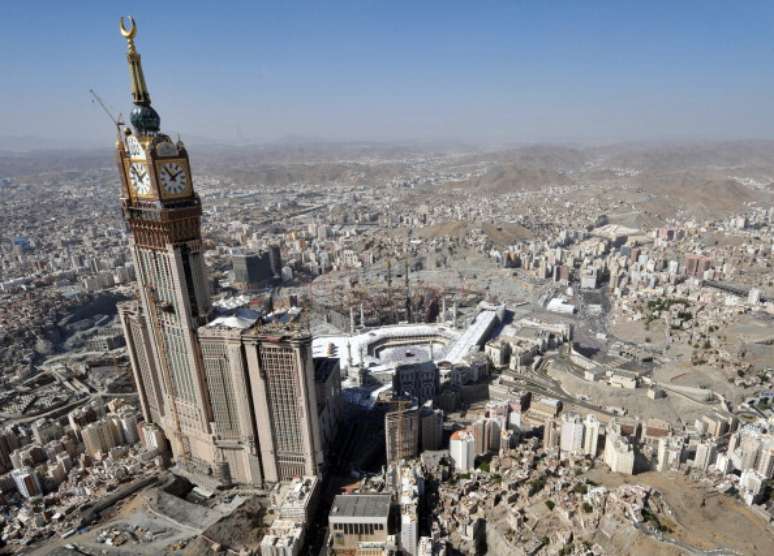 O maior relógio do mundo está em Meca, na Arábia Saudita