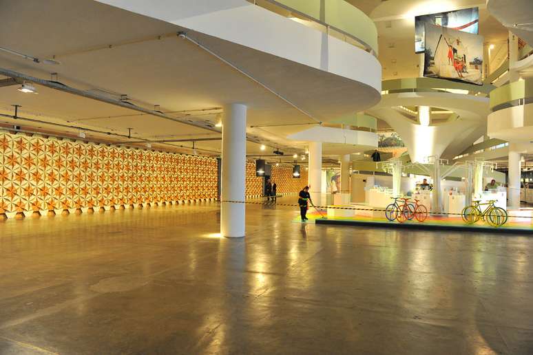 A mudança ocorre porque o Prédio da Bienal do Ibirapuera sedia até dia 9 de dezembro a 30ª Bienal das Artes de São Paulo