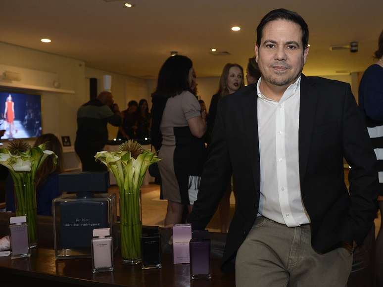 Narciso Rodriguez mal apresentou sua nova coleção na semana de moda de Nova York e já desembarcou no Brasil para o lançamento de suas duas novas fragrâncias, Eau de Parfum Delicate e Eau de Toilette Delicate