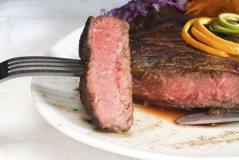 Um estudo revelou que carne em excesso pode engordar