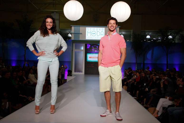 Os atores subiram juntos à passarela