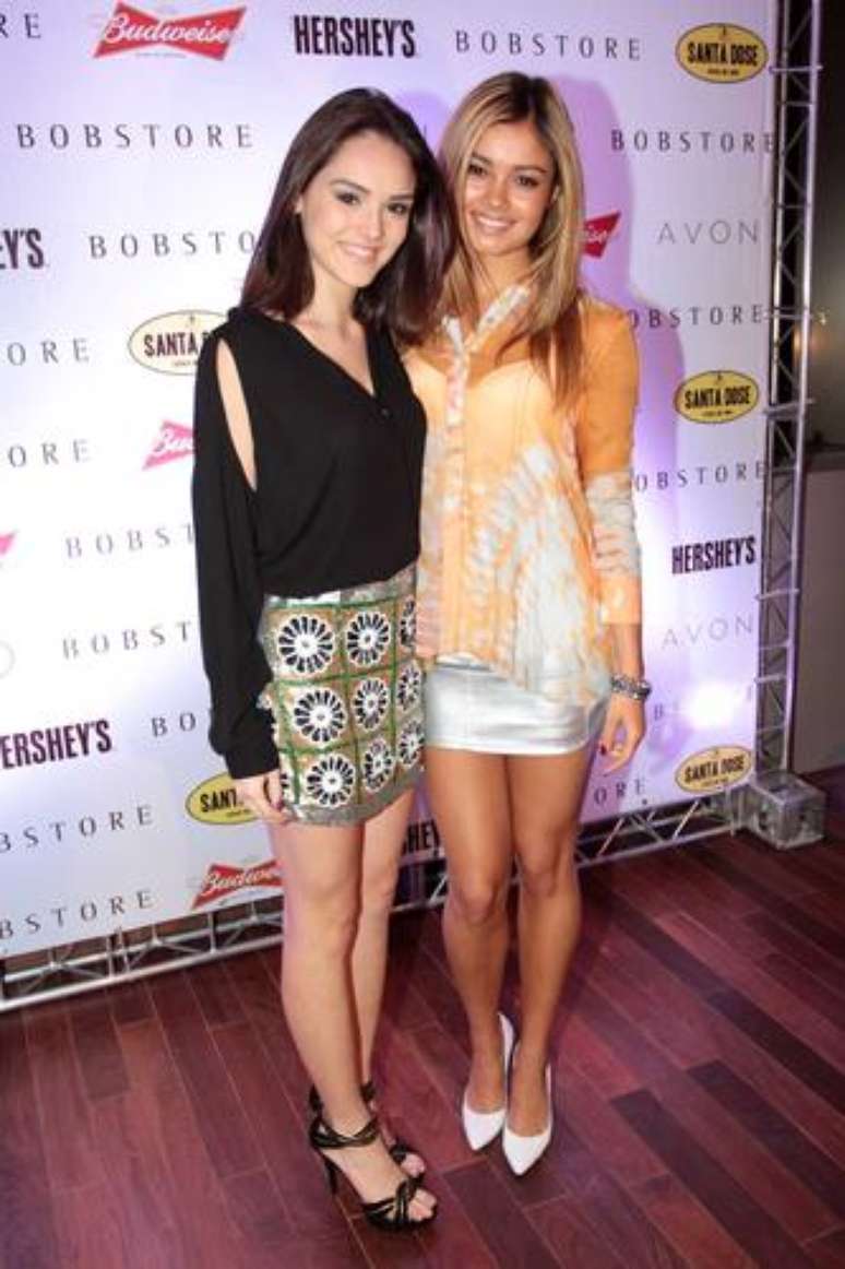 As atrizes globais como Sophie Charlotte e Isabelle Drummond estiveram no desfile da Bobstore em SP