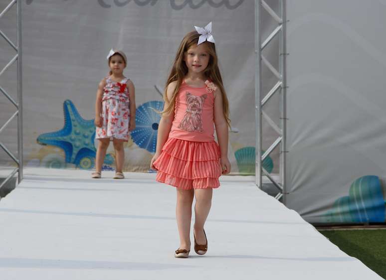 A modelo mirim Duda Bündchen, sobrinha de Gisele Bünchen, foi um dos destaques da quarta edição do Kids Fashion Show