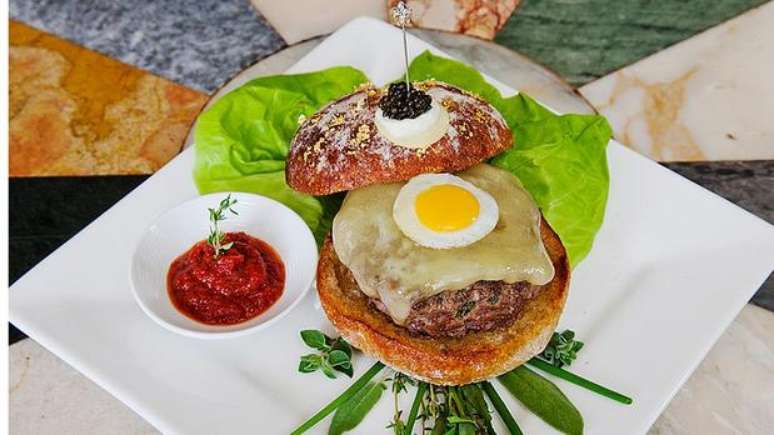 Chamado de Serendipity, este hamb&uacute;rguer custa US$ 295 (R$ 595, 90)