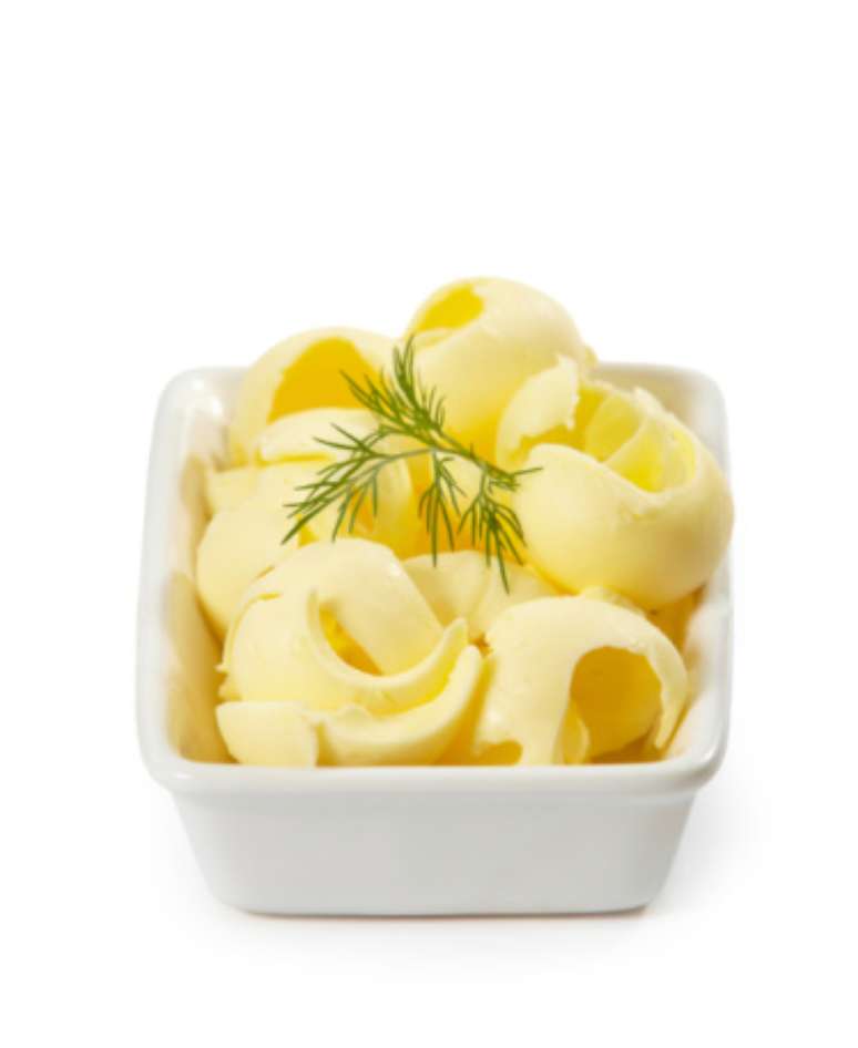 A a maioria acredita que a margarina é uma opção mais saudável do que a manteiga