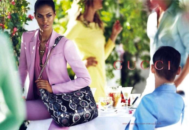 A top Joan Smalls posou para campanha da grife Gucci