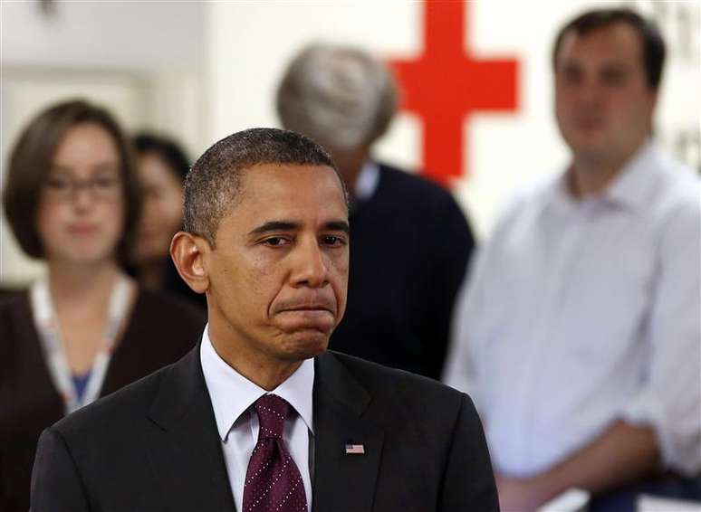 Presidente dos EUA, Barack Obama, fala na sede nacional da Cruz Vermelha em Washington, EUA. O governo Obama, interessado em mostrar agilidade na reação à tempestade Sandy, disse ter dinheiro suficiente para ajudar prontamente milhões de pessoas prejudicadas pela tragédia nos Estados Unidos. 30/10/2012