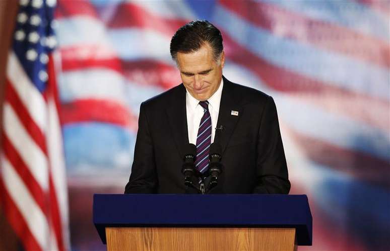 Candidato presidencial republicano Mitt Romney faz discurso admitindo a derrota durante comício em Boston, Massachusetts. 07/11/2012