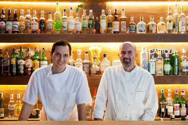 Geovane Carneiro e Luciano Nardelli, chefs do Restaurante D.O.M são destaques da feira gastronômica O Mercado