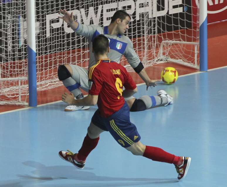 Técnico da Espanha acredita que postura de sua equipe durante os jogos poderá fazer diferença contra o Brasil