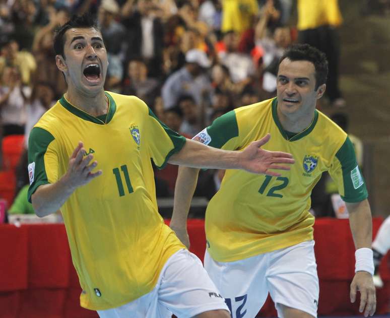 Neto foi o autor do gol do título brasileiro na prorrogação da final do Mundial 2012